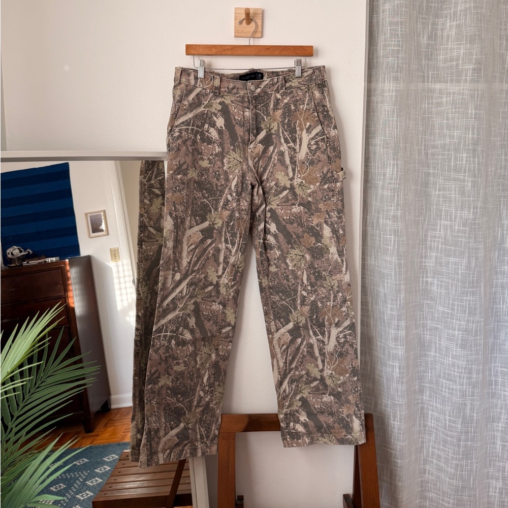 Abercrombie & Fitch Brown Camouflage Cargo Pants